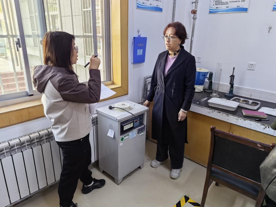 试验公司技术团队赴藏开展水利检测领域深度交流
